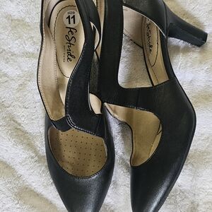 Life Stride Women's Black Cutout Heels